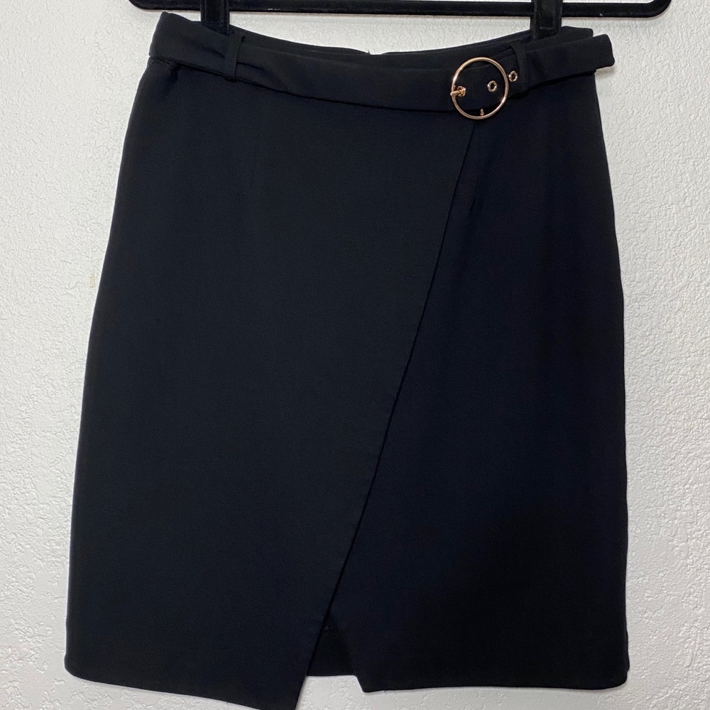 T Tahari Black Wrap Front Skirt     S